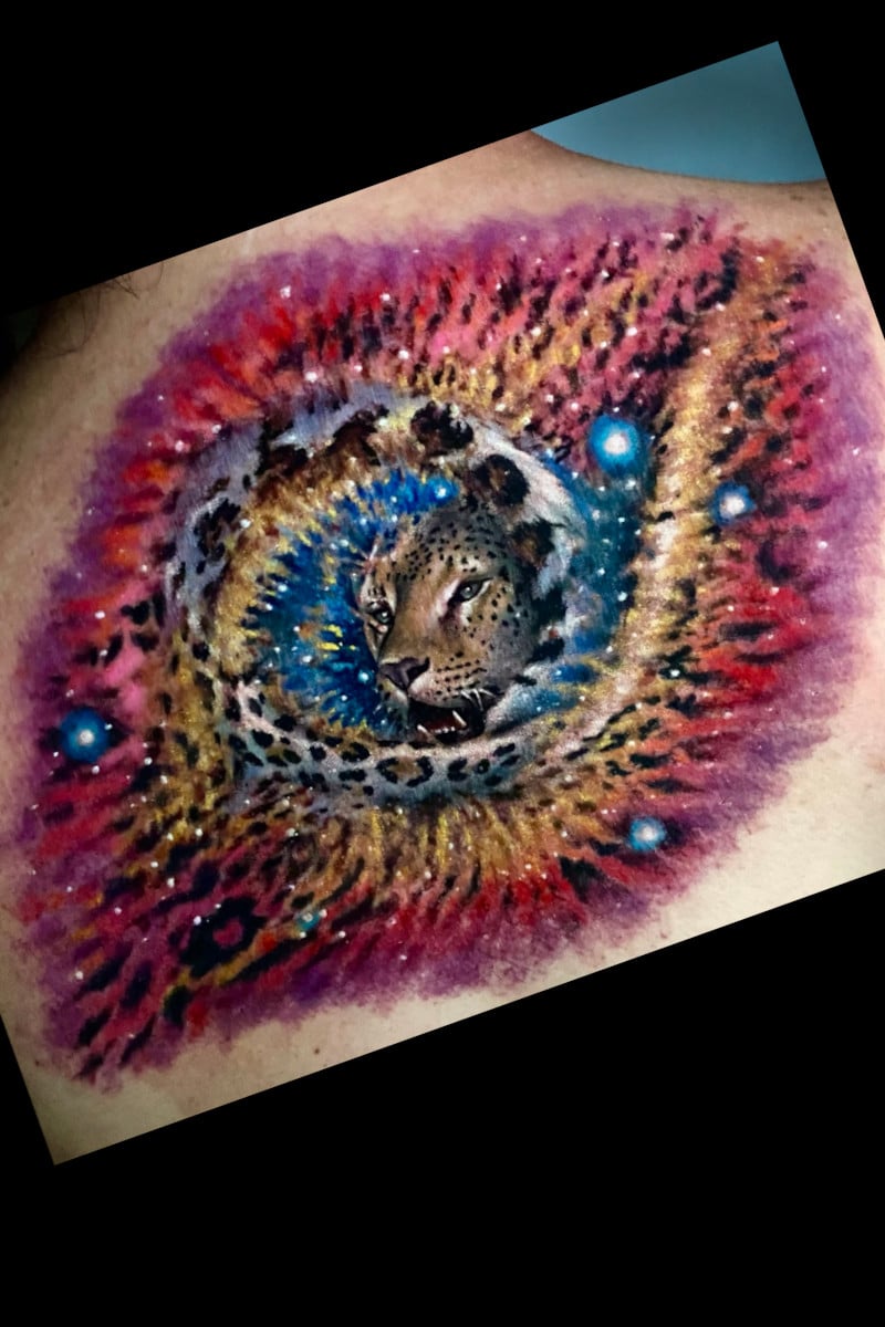 Tatuaje Jaguar Universo