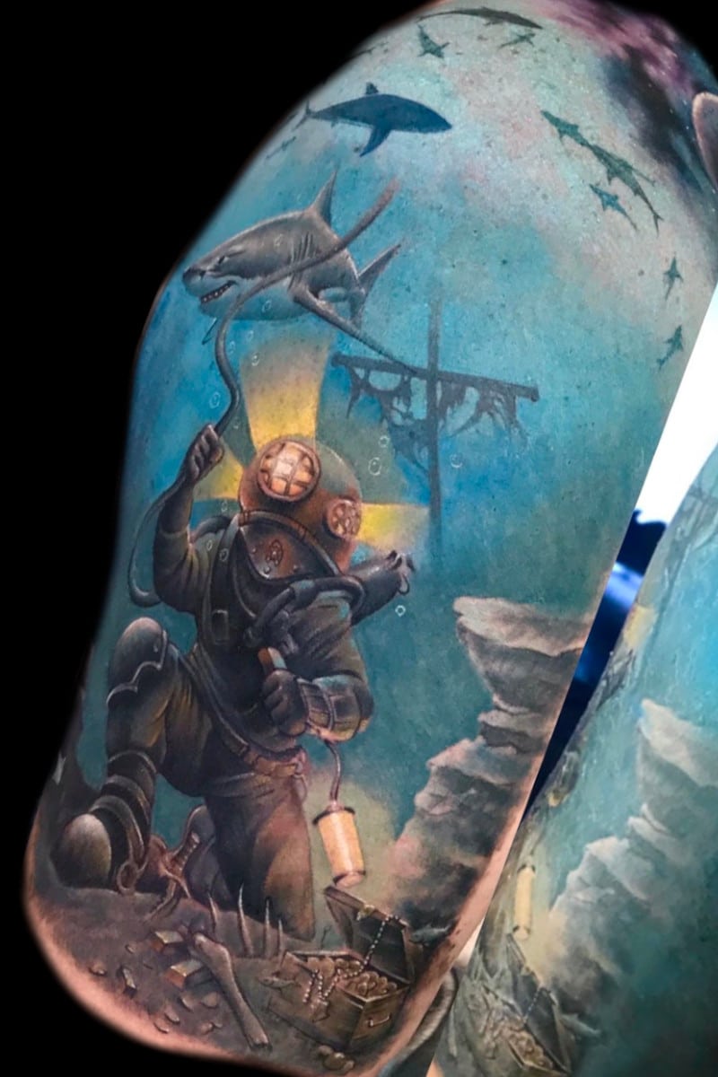 Tatuaje Buzo