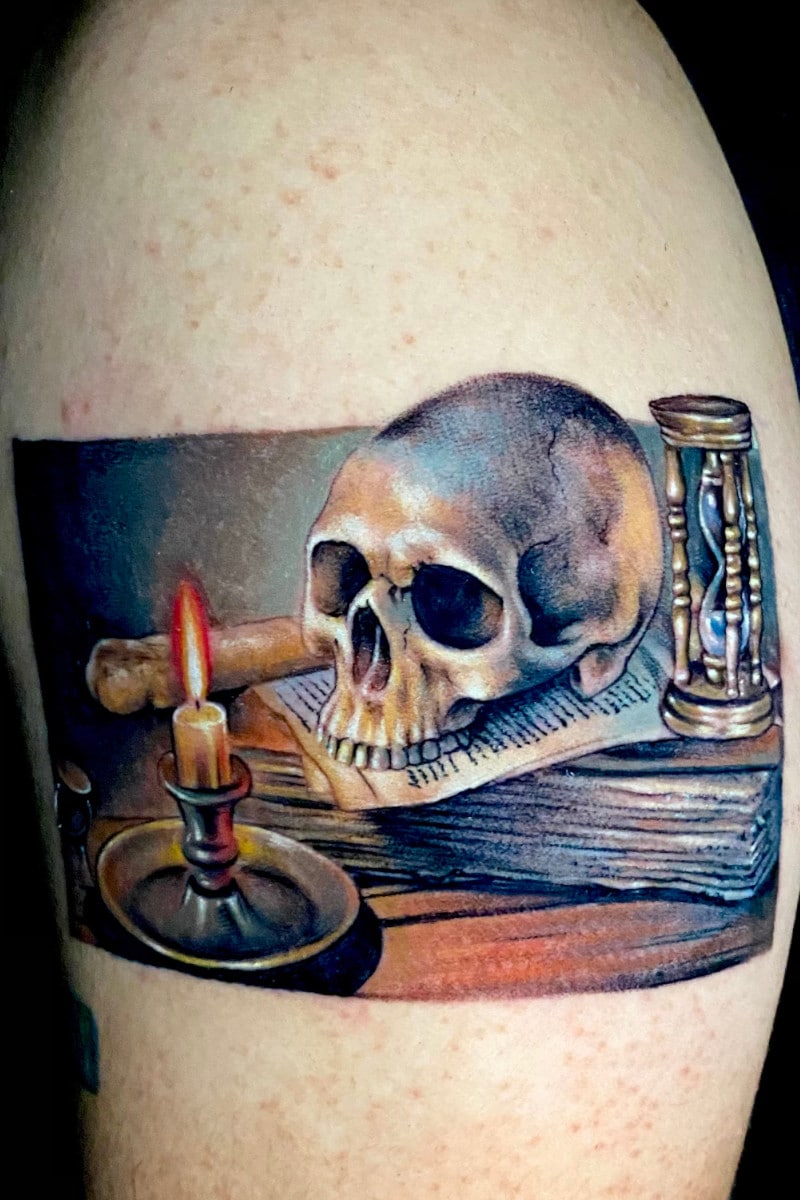 Tatuaje Vela y Cráneo