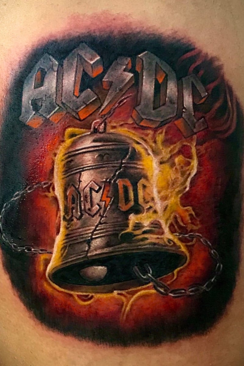 Tatuaje ACDC