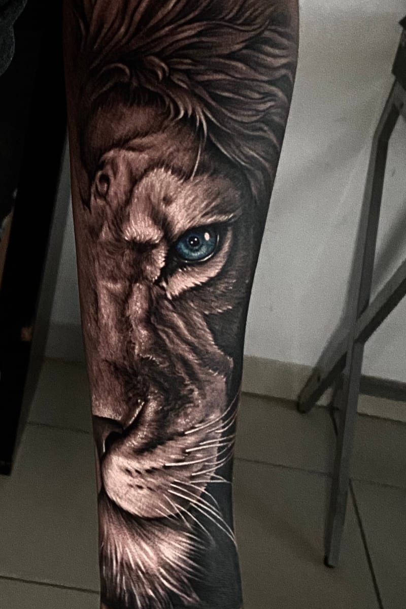 Tatuaje de un León Gris