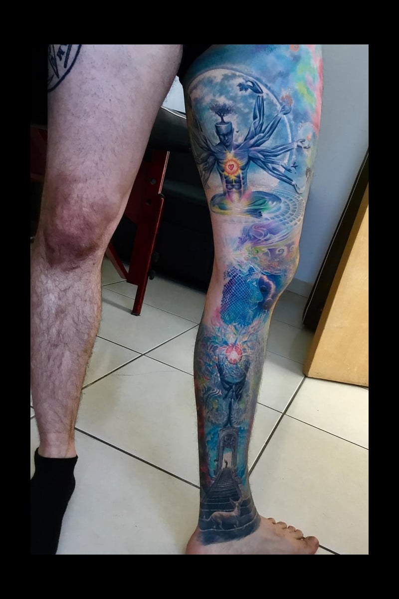 full-universes-leg
